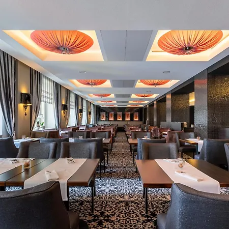 Steigenberger Grandhotel Handelshof Leipzig-2